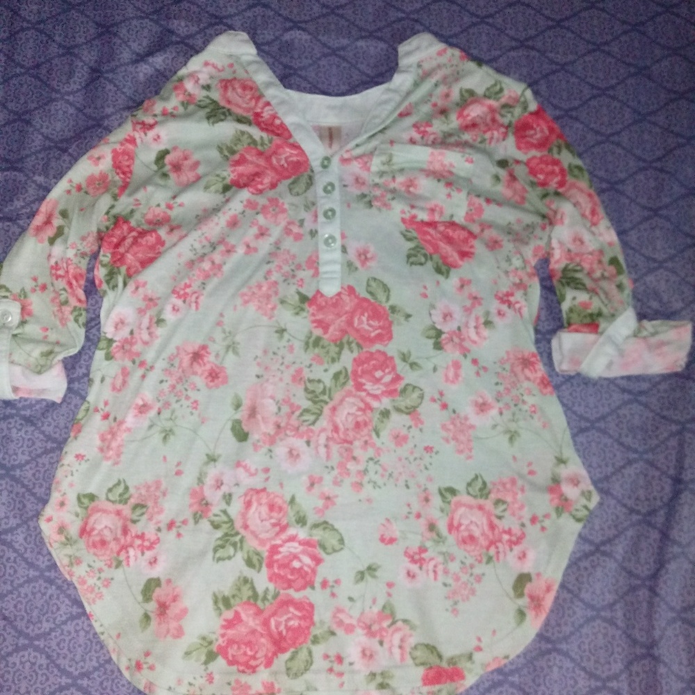 No Boundries Floral Top